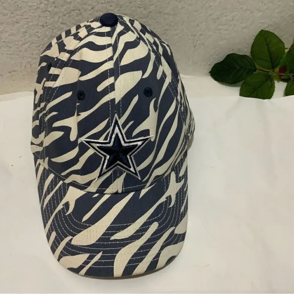 Vintage Reebok Zubaz Style Dallas Cowboys Hat Fitted Stretch Cap Zebra 90s